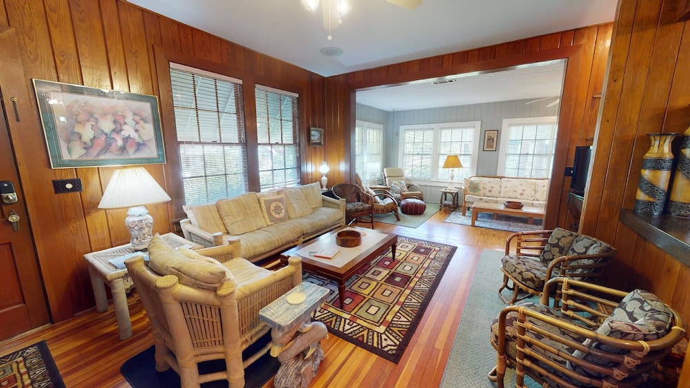 1111 2nd Avenue by Tybee Vacation Rentals