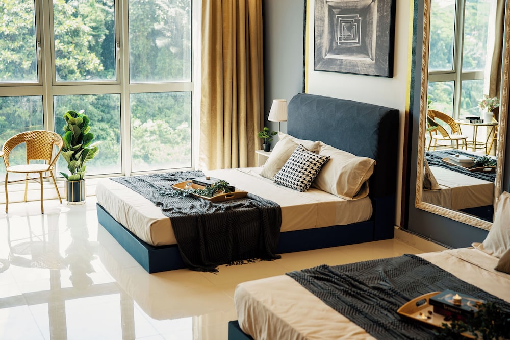 NaiBnB @ Regalia Residence