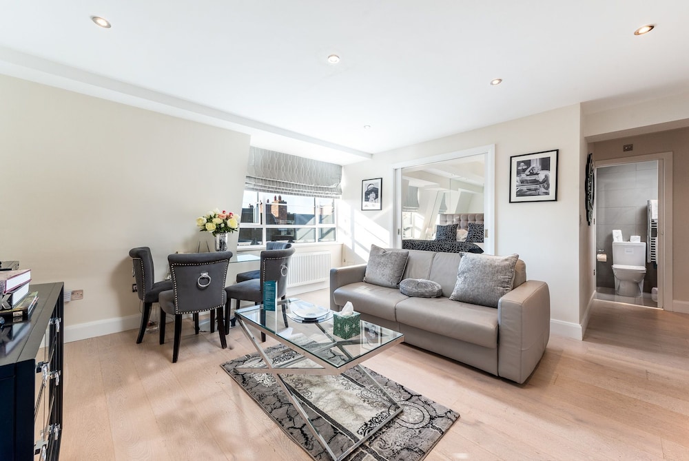 Nell Gwynn House Apartments
