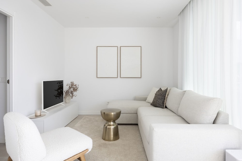 Stylish Luxury Suite With Terrace in Higueron