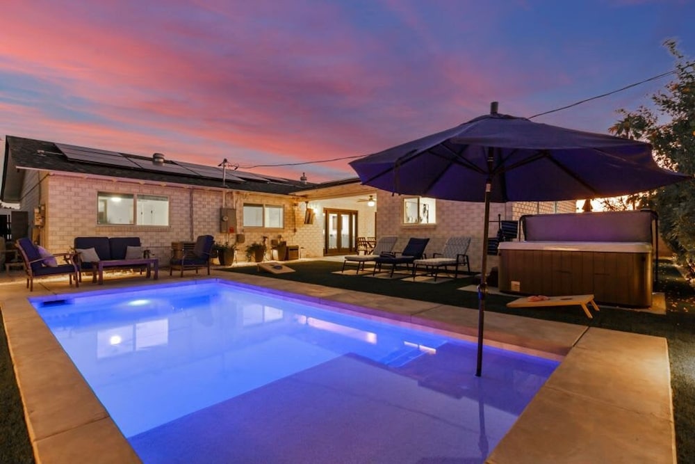 The Crown Azul 2 Masters New Pool Spa Office