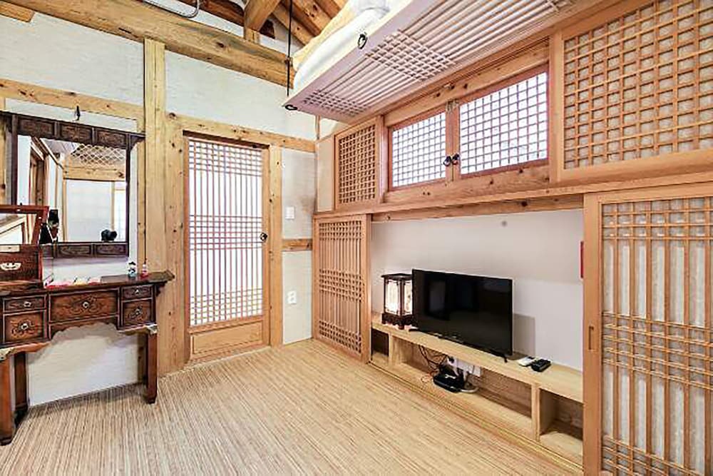 Ihwa Hanok