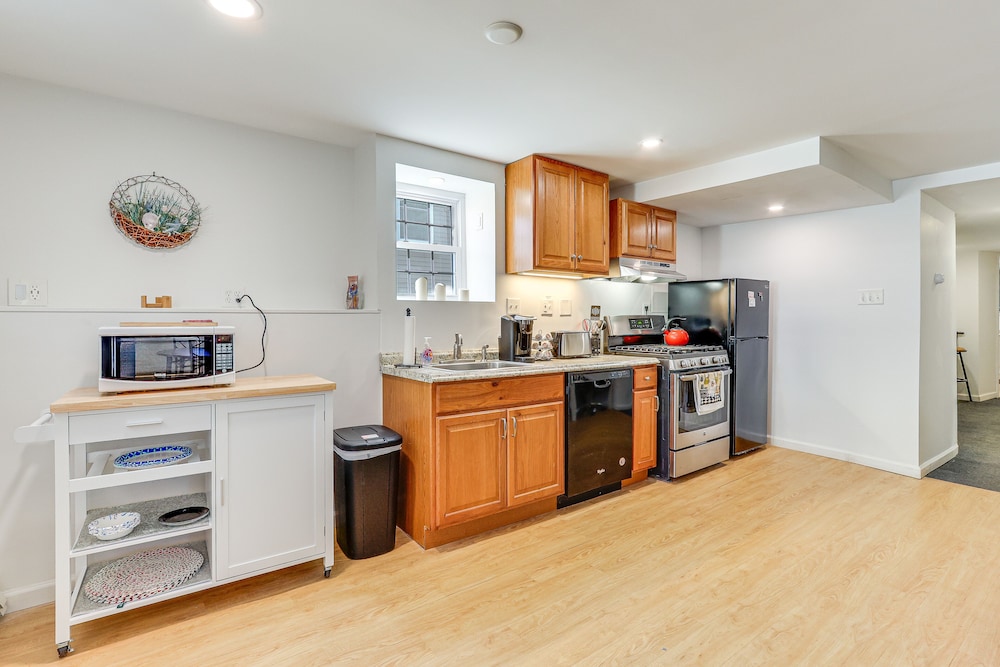 Milford Vacations - Milford Vacation Rental 1 Block to Beach! - Property Image 19