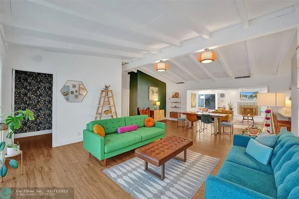 Castaways Casita Saltwater Pool Dog Friendly