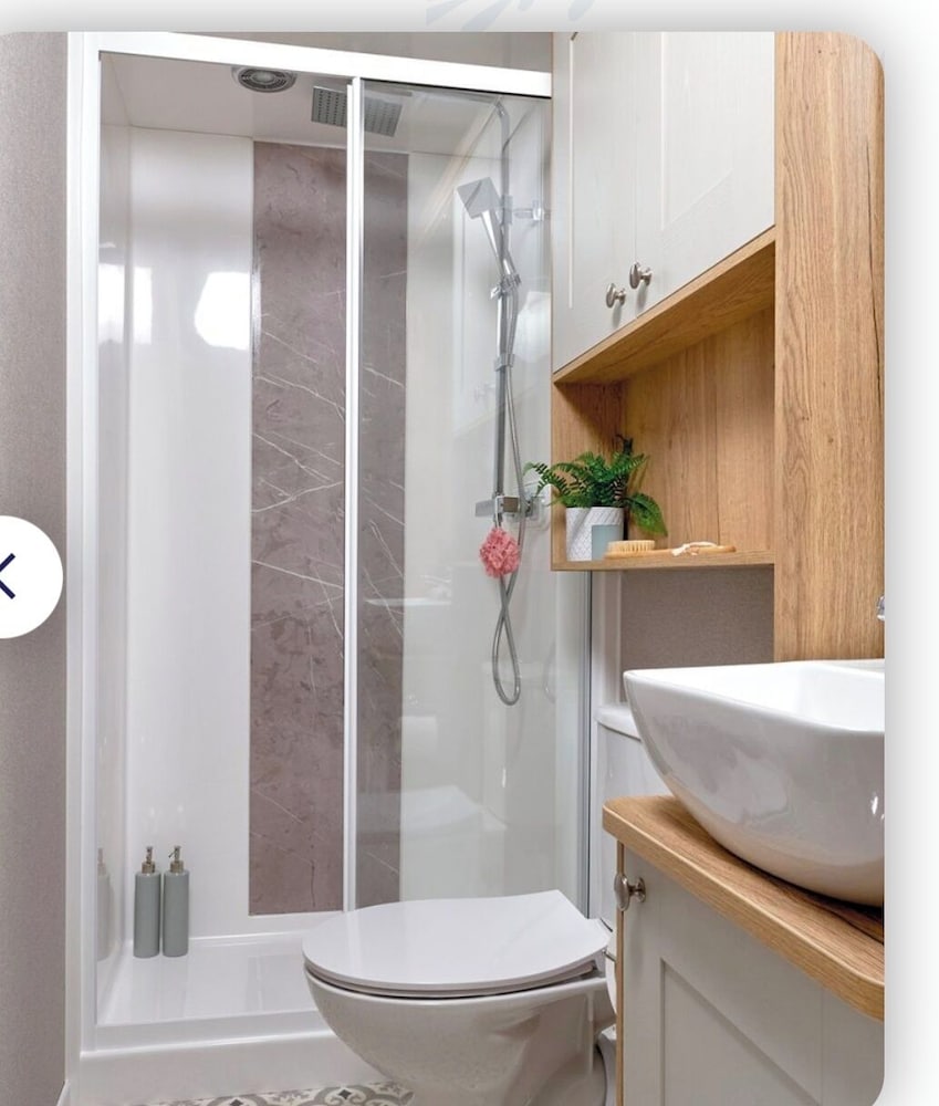 Seaview,sleeps 4to6,pet Friendly, Parking