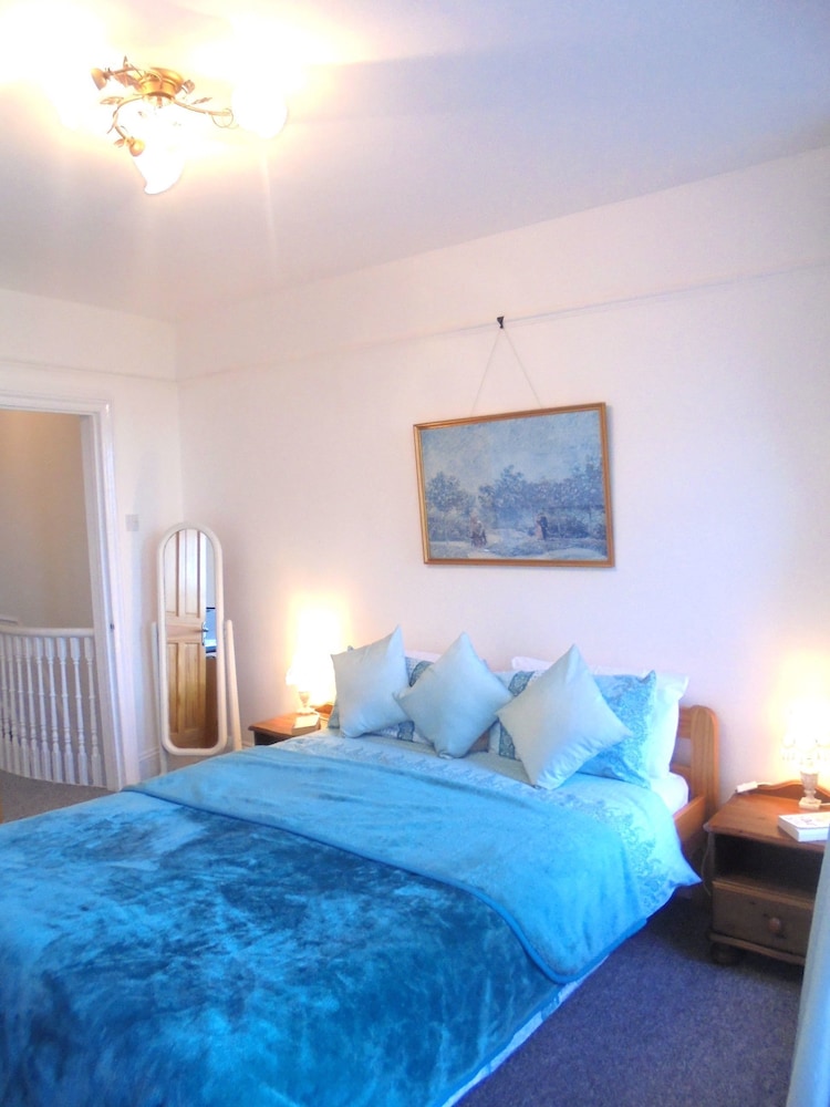 Seaview Cottage