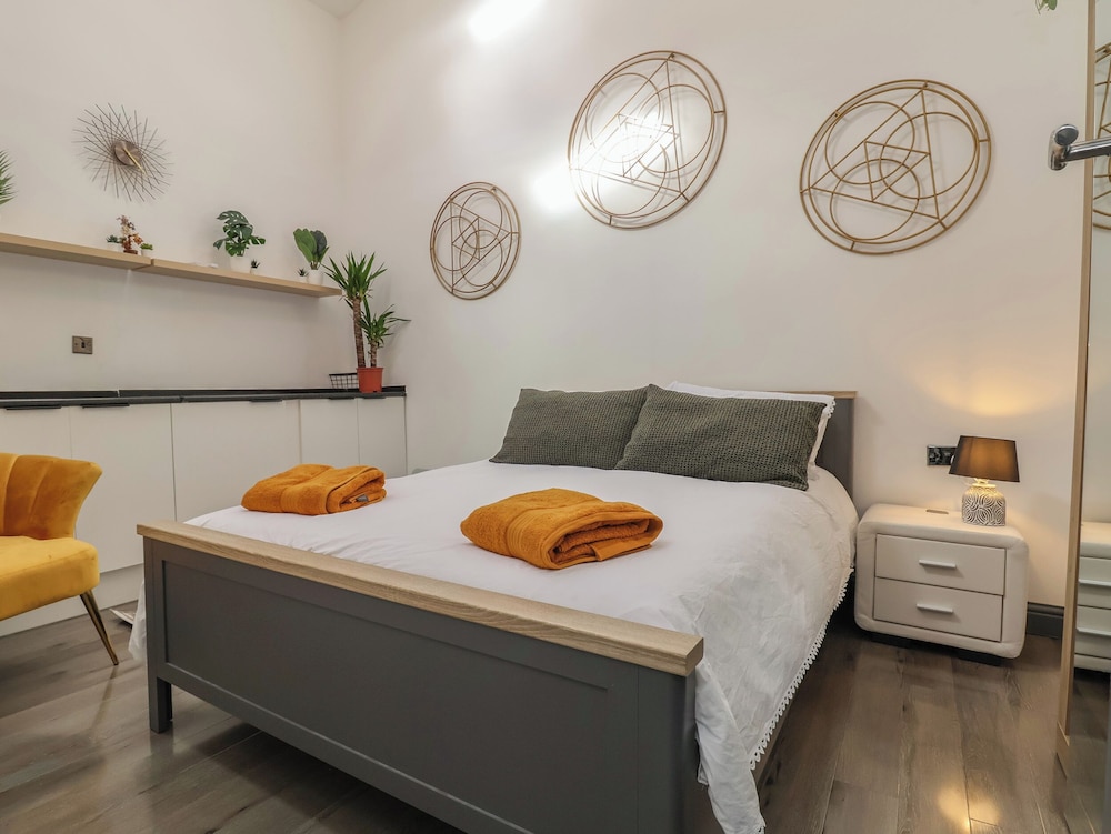 The Cloud Apartment 2