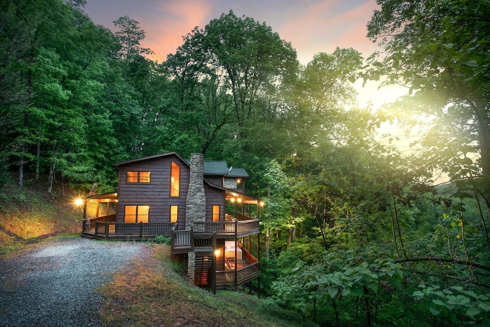 High Camp Nevaeh Cabin Rentals