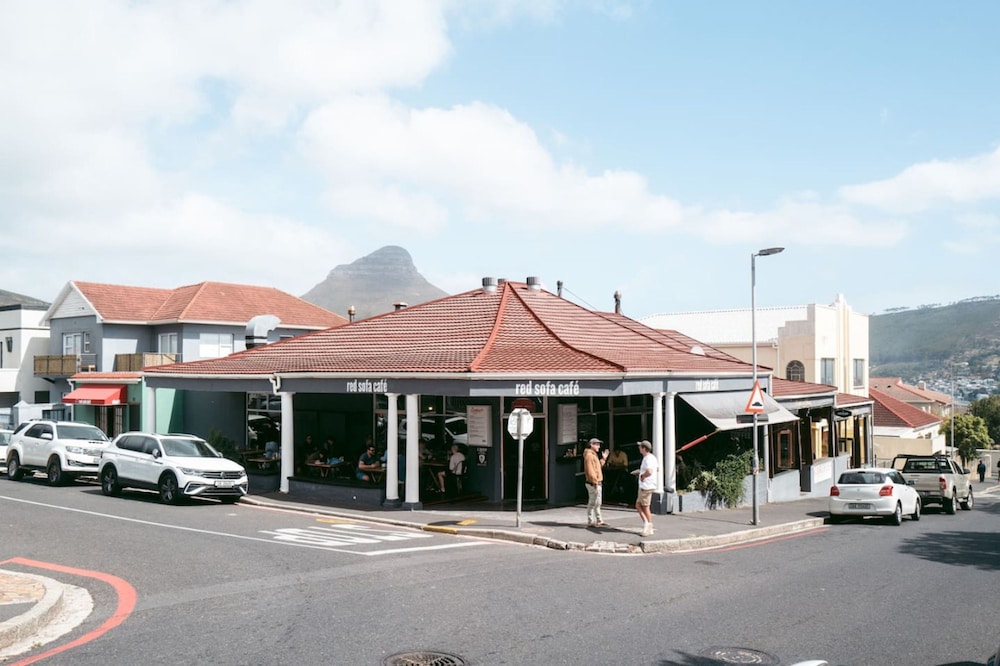 Serene Oasis Nestled Under Table Mountain