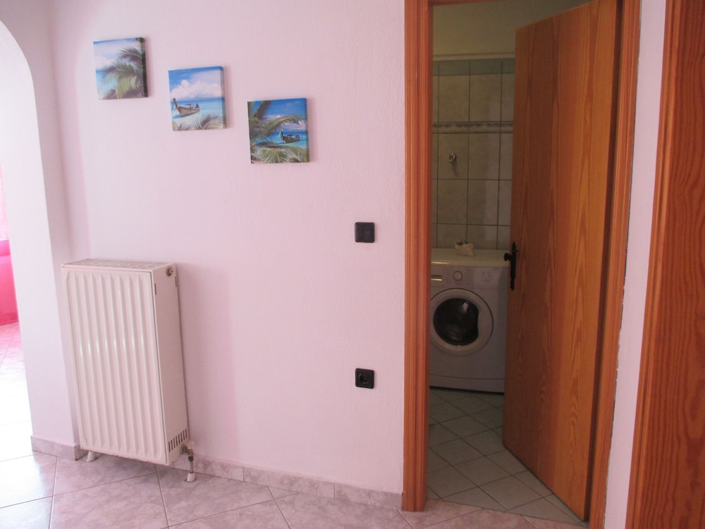 Photo 65