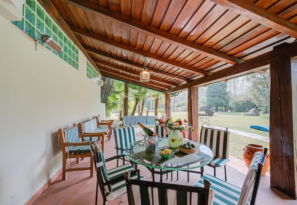 Villa Delle Palme Saltwater Private Pool view 4