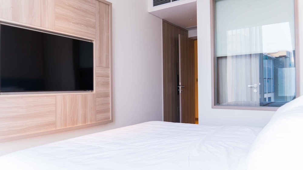A La Carte Ha Long Bay Apartment Managed by Anstay Residence view 2