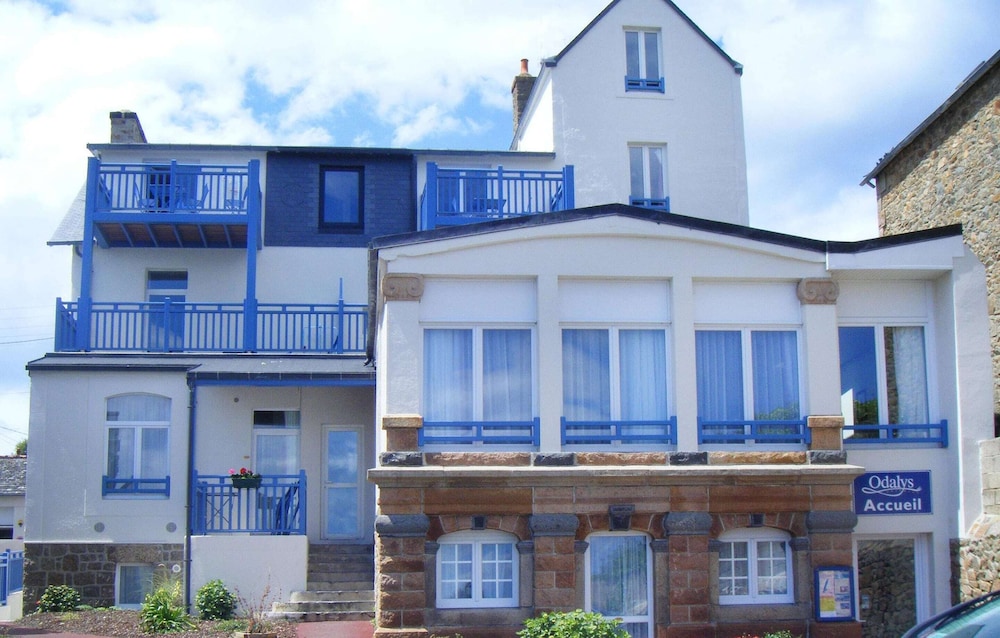 Apartment in Tregastel Near Renote Island