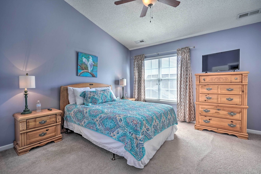 Charleston Townhome ~ 13 Mi to Sand & Surf! view 4