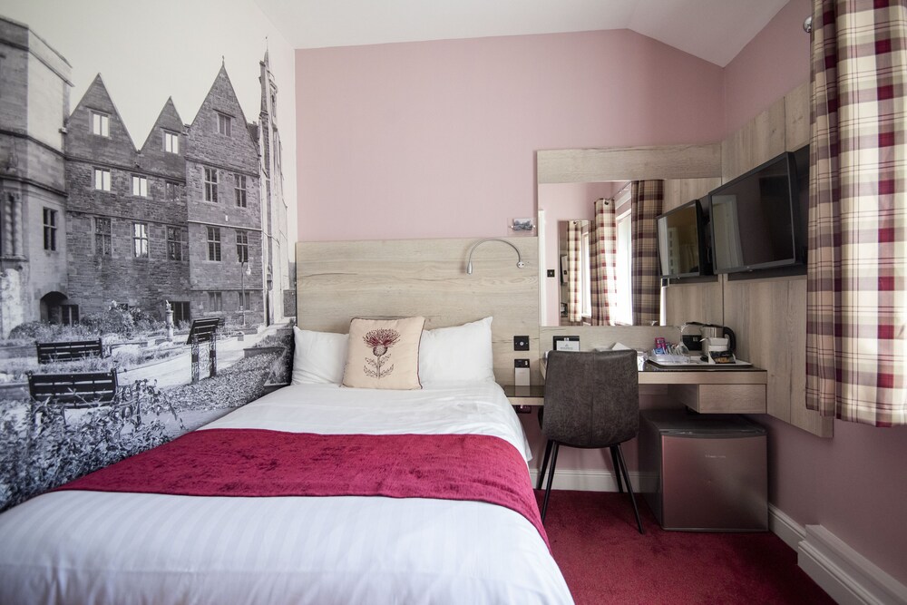 Bridleways Guest House & Holiday Homes