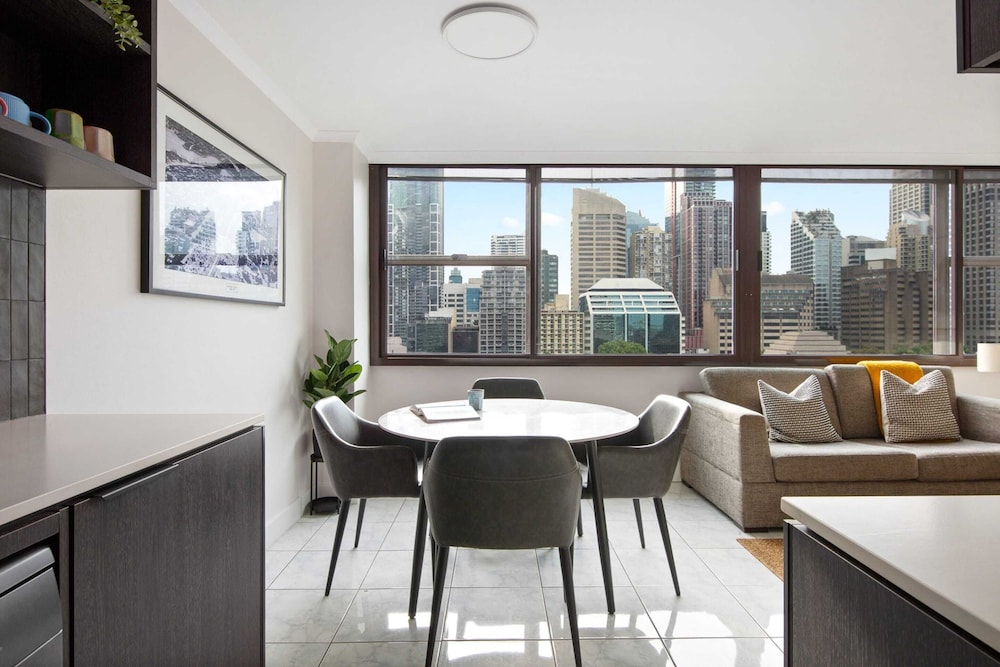 City Escape With Spa Access in Darlinghurst