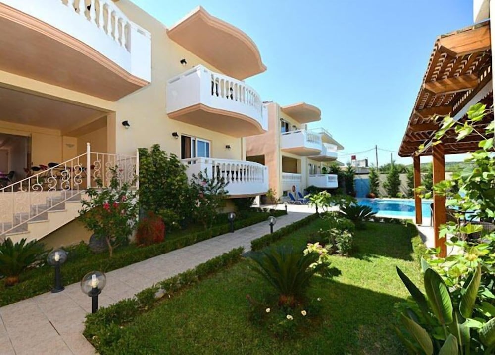Golden Rose Suites