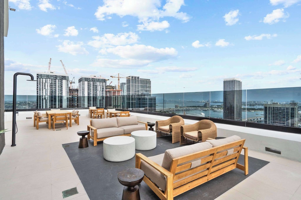 Luxury City Views in Downtown Miami