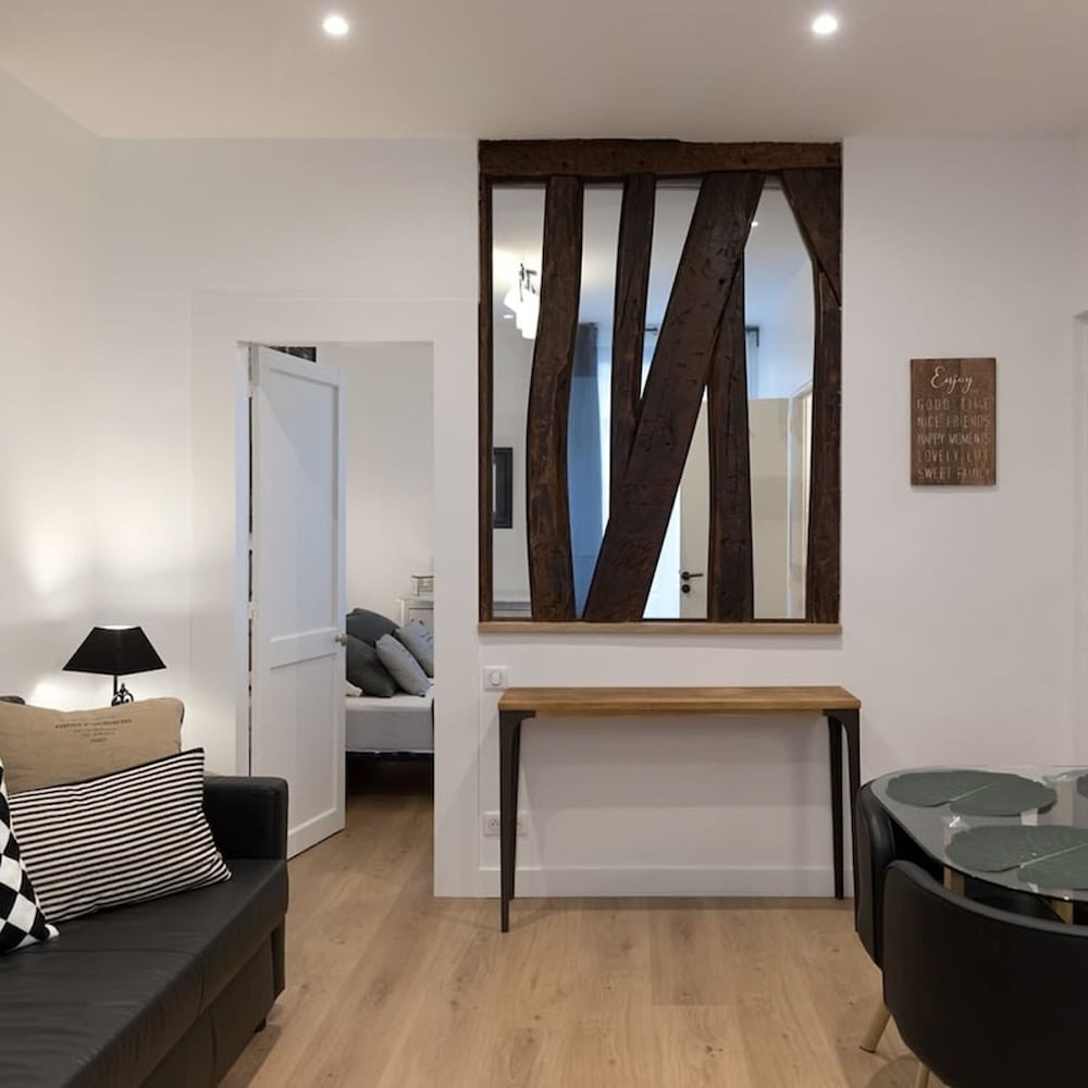 Stylish Sevre I Chic 1-br in the Heart of the 6th