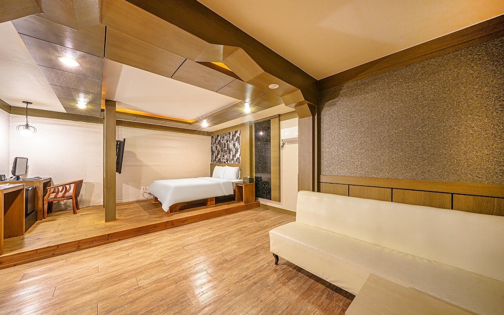 Iksan INN view 5