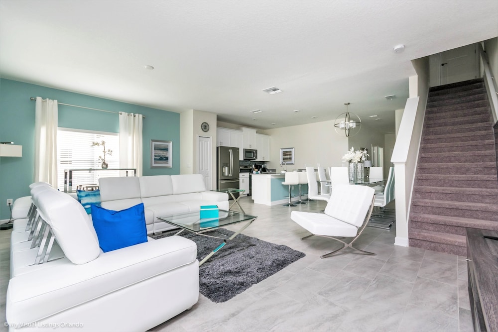 T1573 Brand new Luxury 5 Bedrooms Townhome
