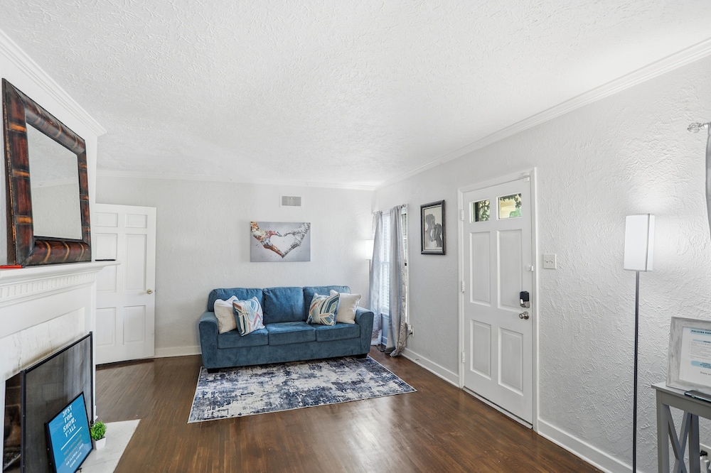 Bluff City Gem With Game Room 3 Bedroom Home