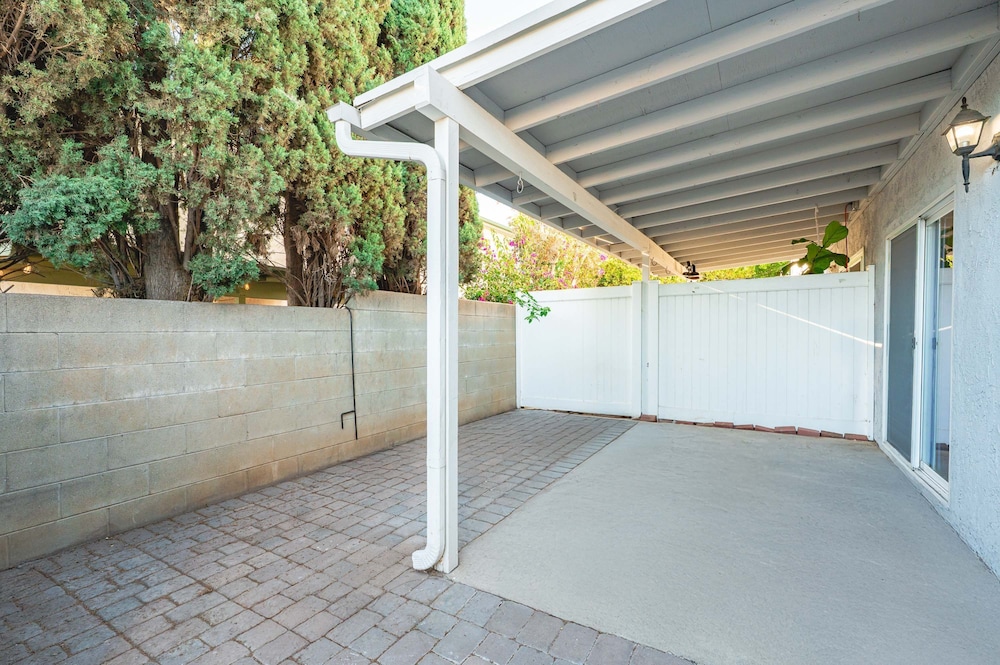 734 Glendora in Glendora