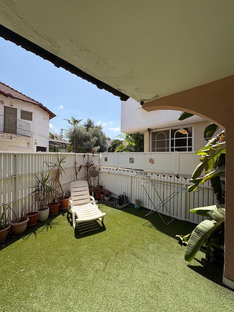 Kfar Saba Guesthouse
