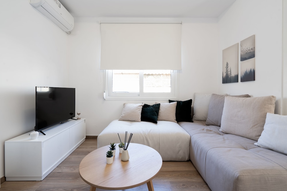 Athens Hideout apt with rooftop