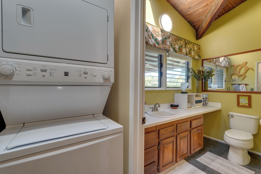 Hale O Aloha Handicap Accessible Gem in Kona!