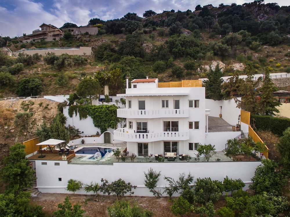 Villa Artemis, Wine Dark Sea Villas