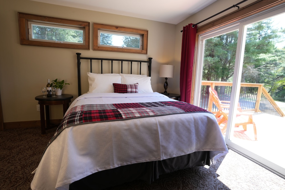 Hollow Valley Resort