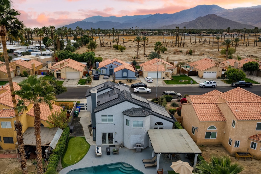 Desert Scarif Private Pool Hot Tub Putting Green Near Coachella Festivals