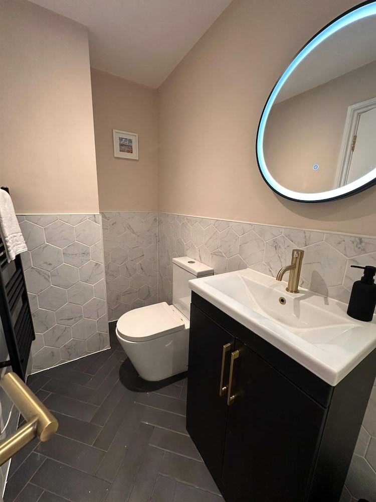 Brighton City View 3-bed Retreat