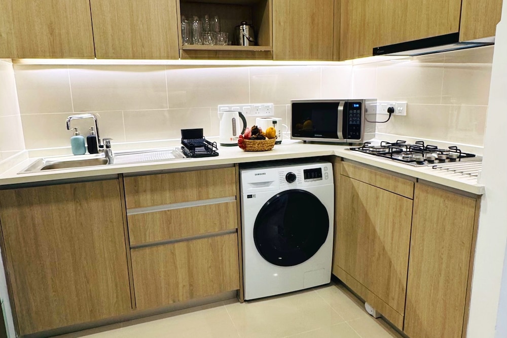 YAKA Trizen Luxury Apartments