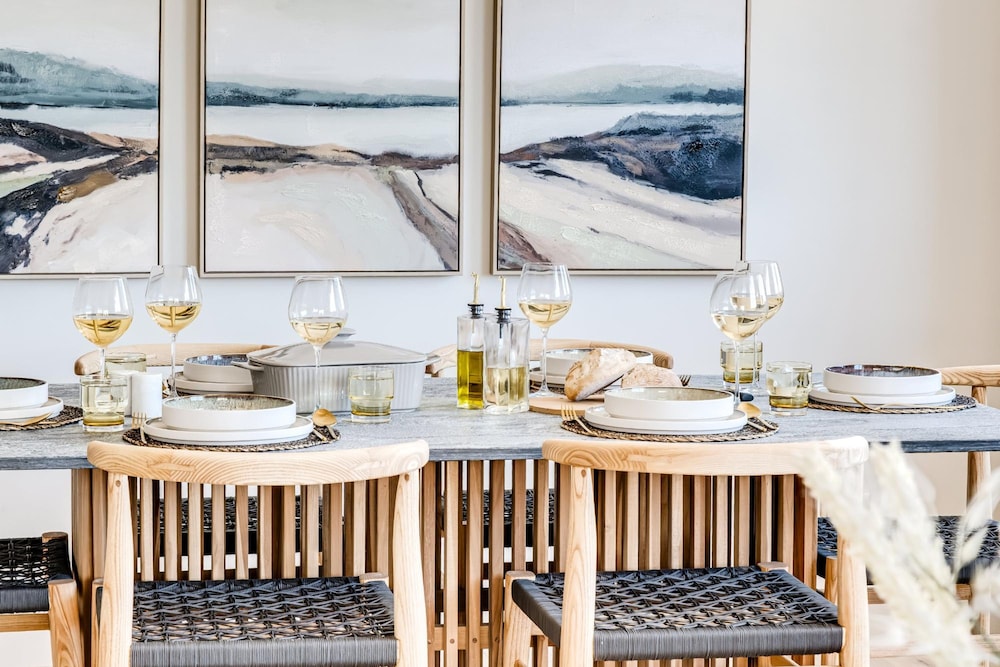 Green Point Modern 2bed Apartment Azura Atlantic