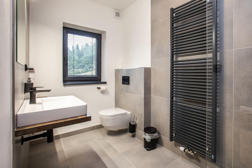 Mountain Chalet Lbh027