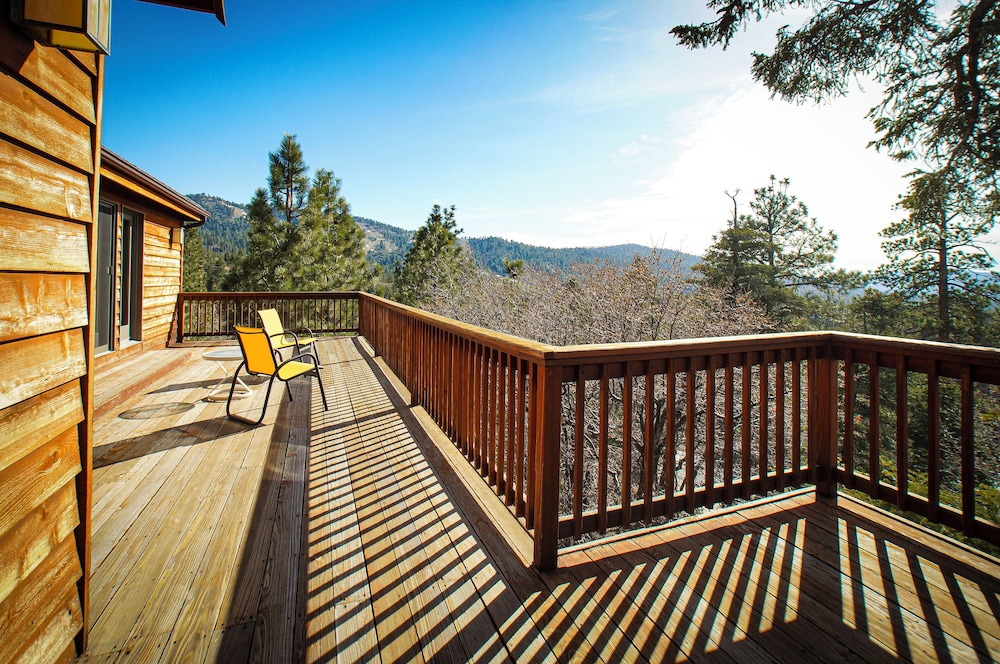 Luxury View Lodge