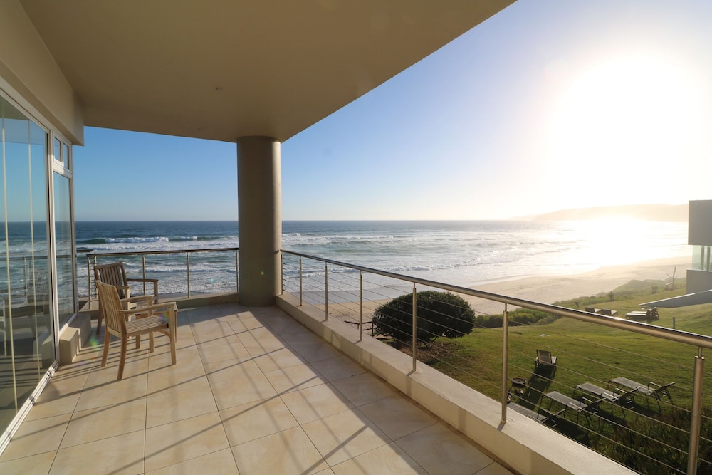 Oceans Villa