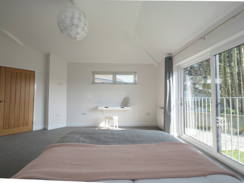 38 Venn Park