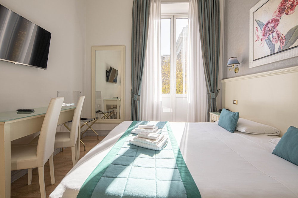 Suite Castrense