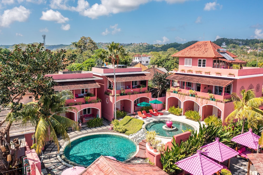 Hotel PinkCoco Uluwatu - Constant Surprises & for Cool Adults Only - Image 1