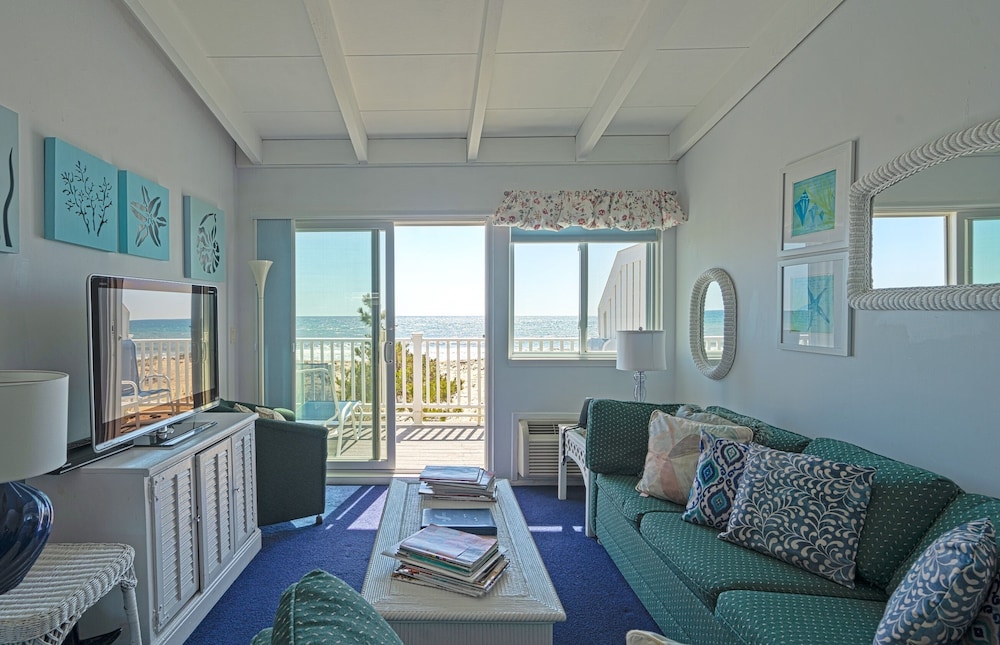 Sea Crest Resort