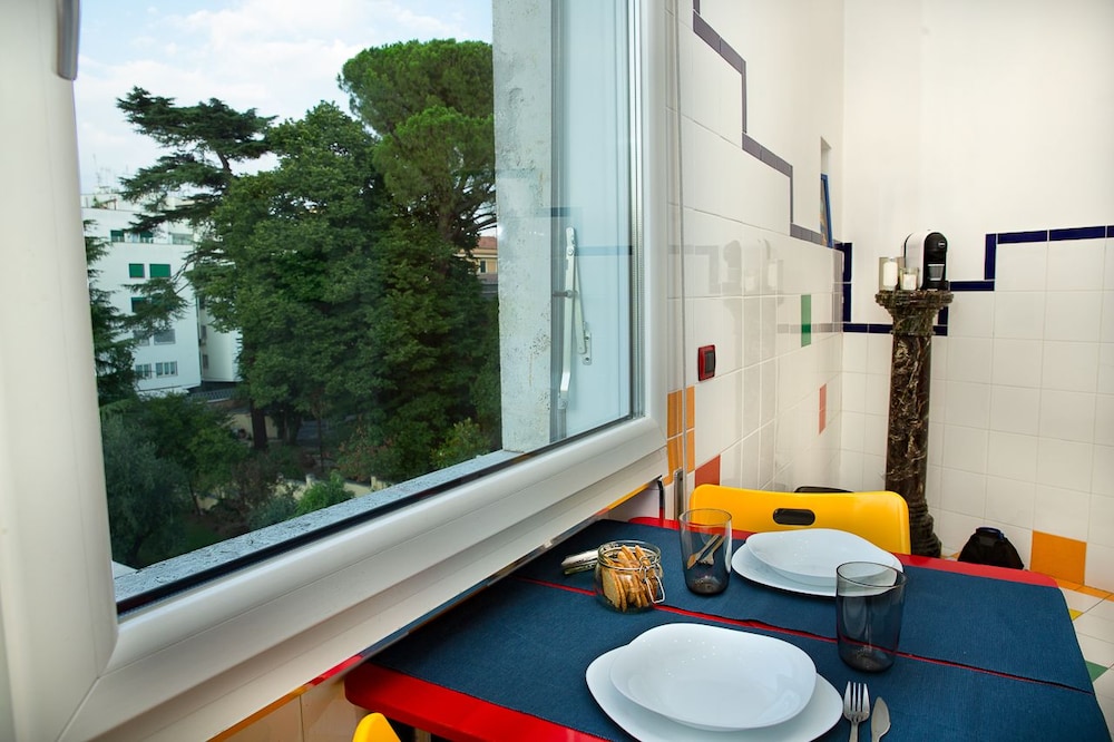 Room in Rome Isole