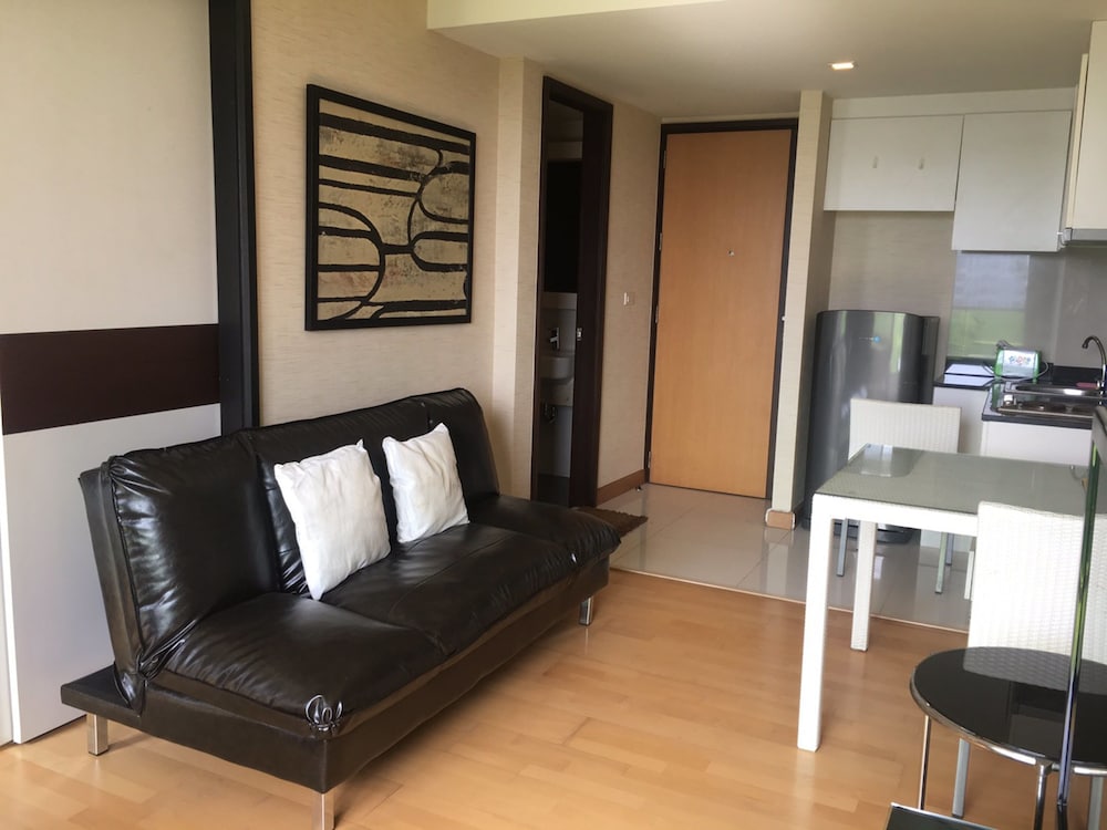 Hua Hin Beach Rocco Condo by THR
