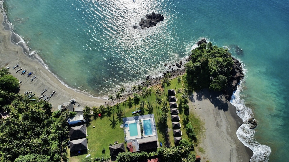 SAESEA Private Beach & Resort