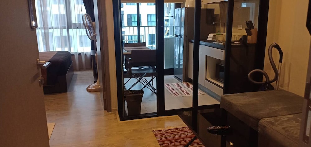 The Base Central Pattaya - 1 bdr Condo With Pool