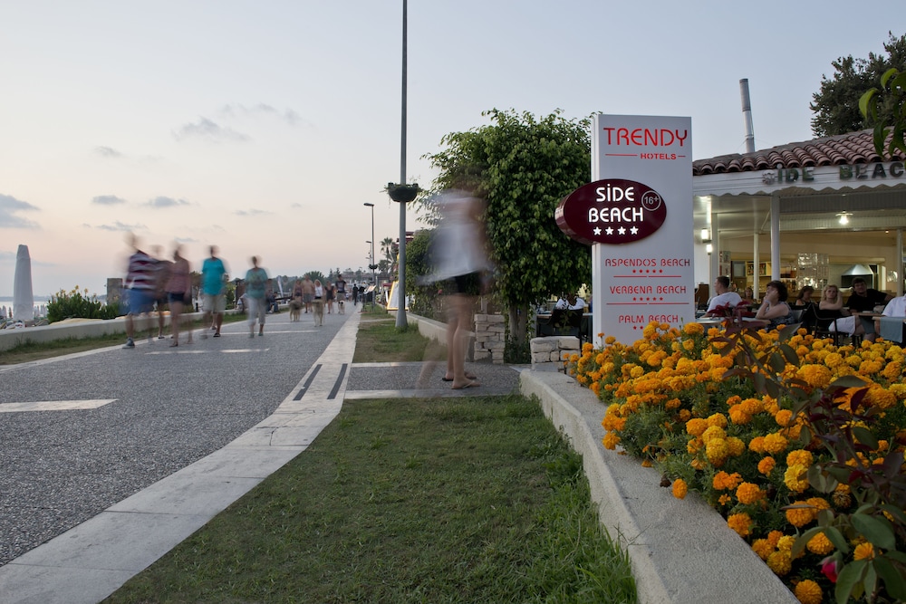 Trendy Side Beach (Adults Only, 16+)