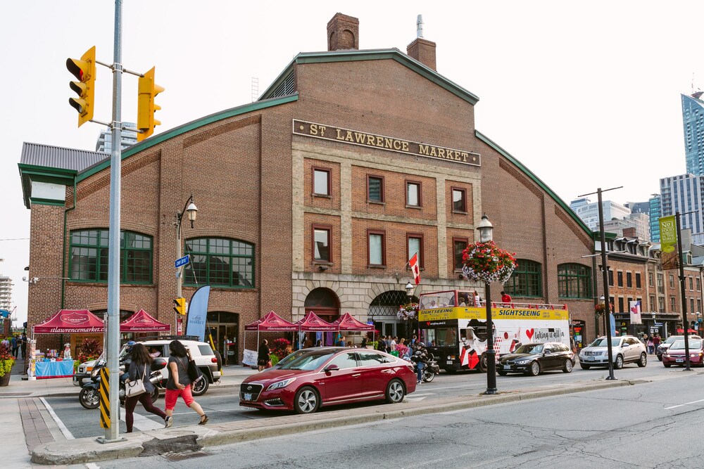 QuickStay - Elegance in Yorkville (Yonge & Bloor)-1