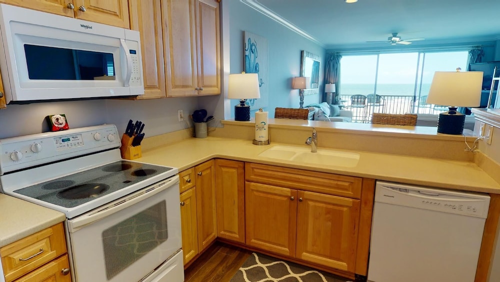 Beach House 2 by Tybee Vacation Rentals
